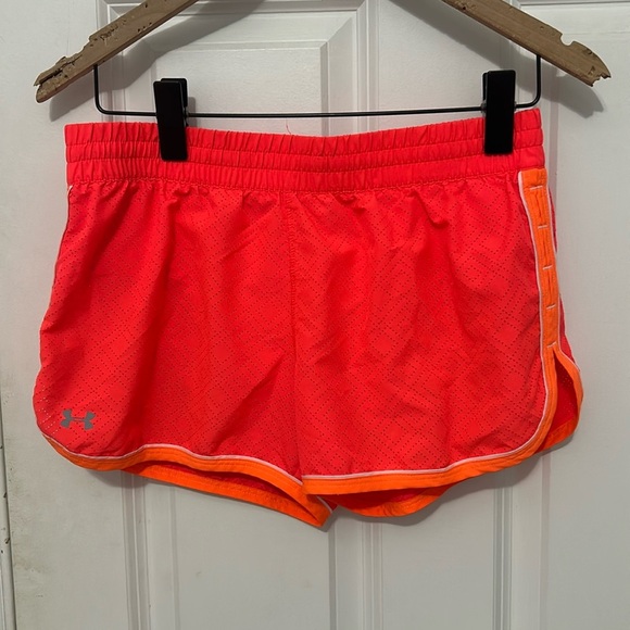 Under Armour semi fitted heat gear running shorts Size small bright pink orange - Picture 1 of 5